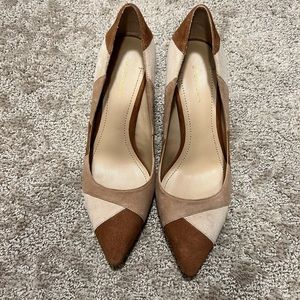 BCBG high heel pump